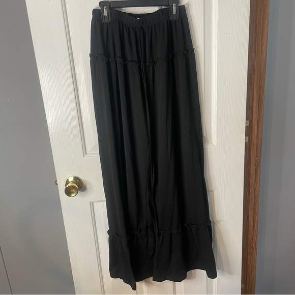Pants - Elegant Black Wide-Leg Women's Pants